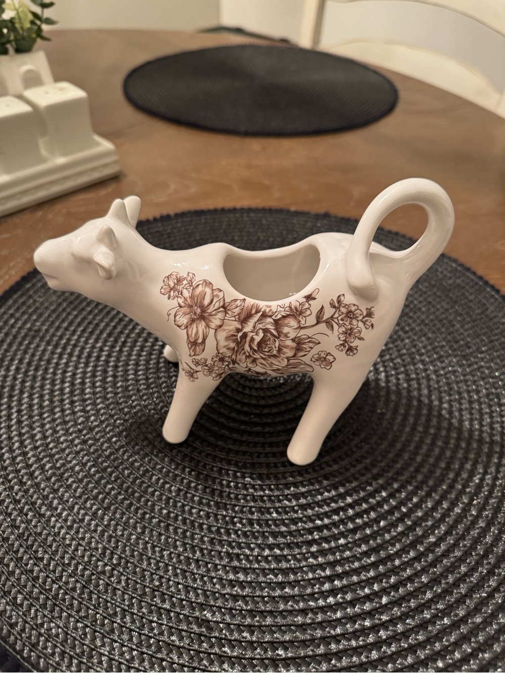 Pioneer Woman Agatha Brown Ceramic Cow Creamer